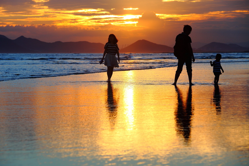 two people, sunset, foxtail, orange color, sky, nature, glow, water, scenics - nature, republic of korea, togetherness, 5K, beauty in nature, real people