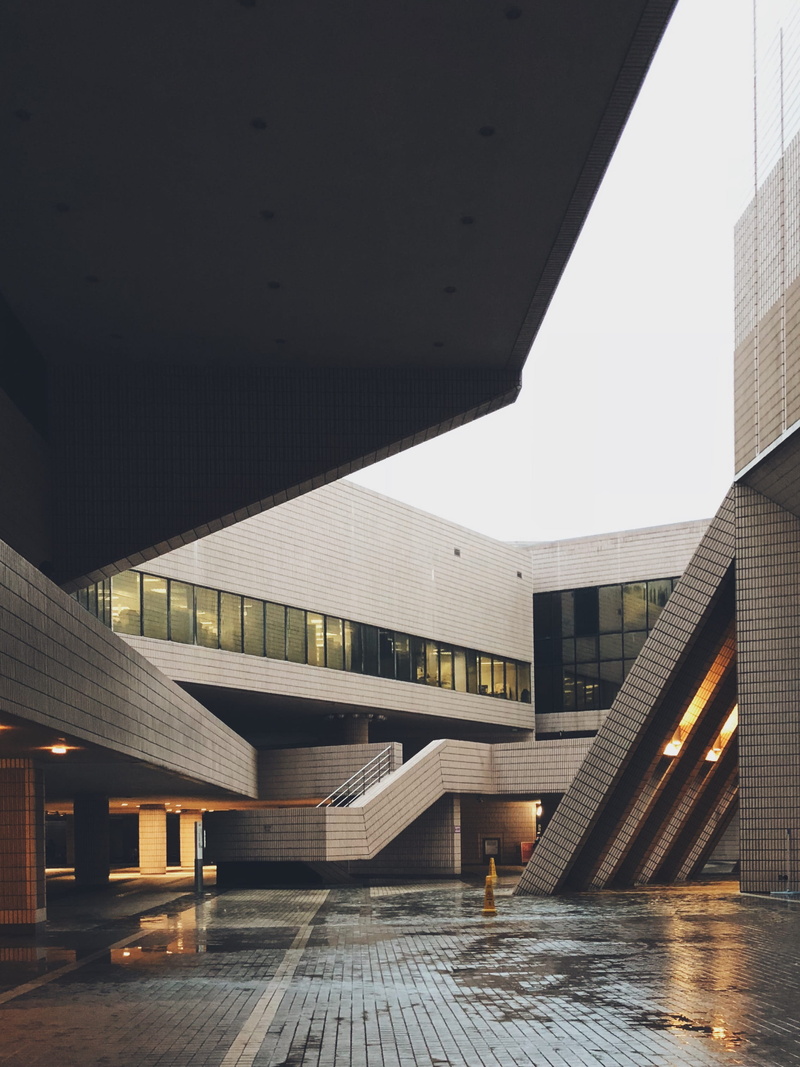 rain, building exterior, illuminated, geometry, the way forward, tsim sha tsui, hong kong, building, hong kong cultural centre, direction, nature, architecture
