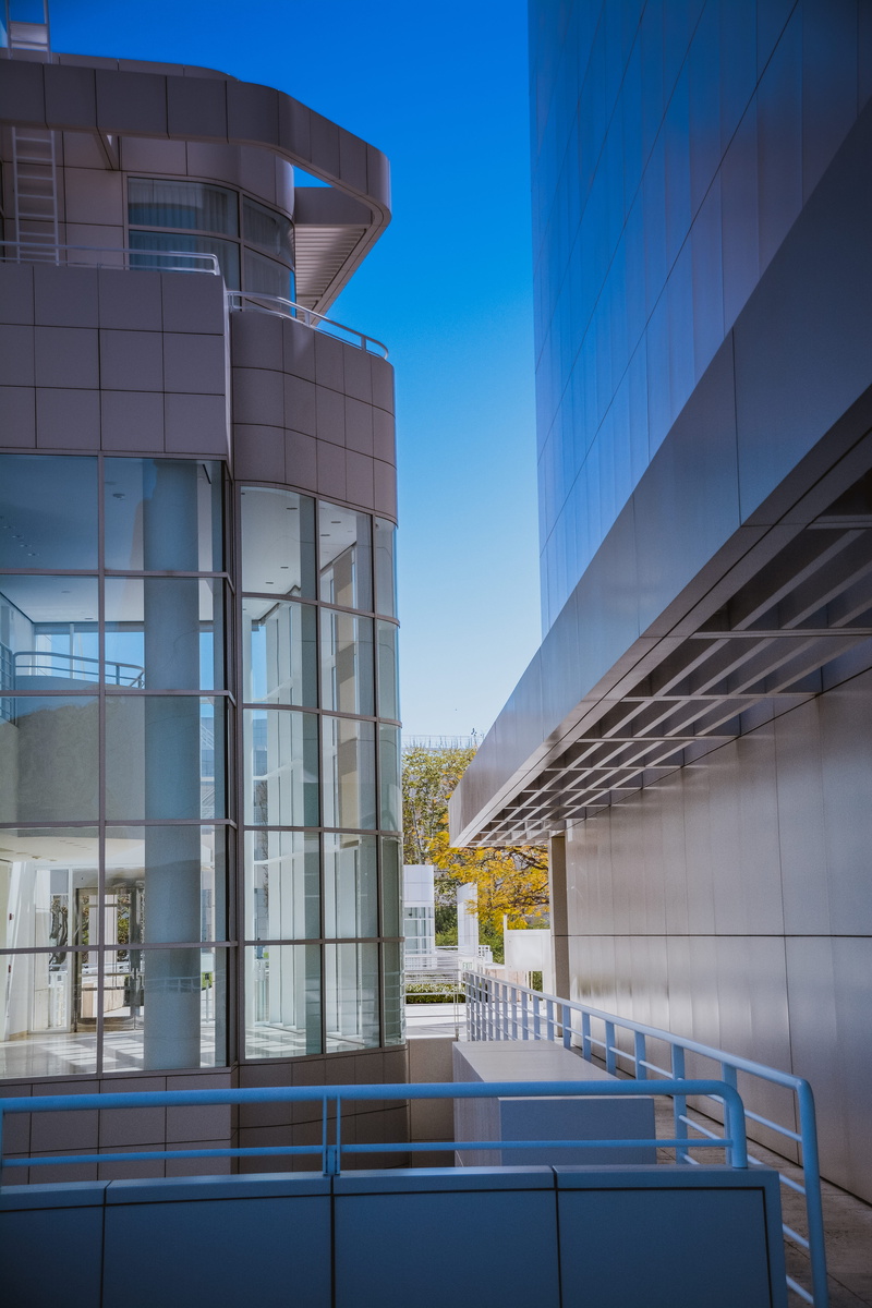 financial district, modern, reflection, clear sky, 5K, blue, sunlight, getty center drive, city, building, travel destinations, day, office building exterior