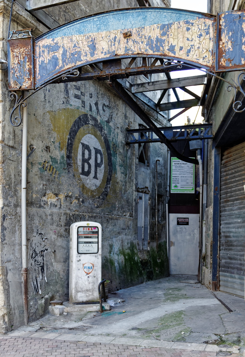 machine, town, weathered, walkway, building, built structure, decline, path, door, window, vehicle, damaged, architecture, 4K, old, sidewalk, art, entrance