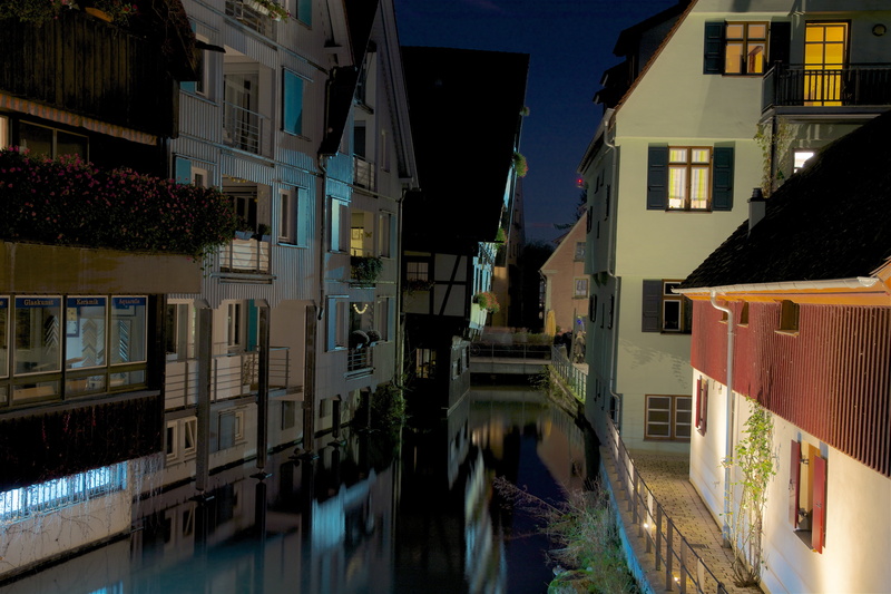 tourism, river, sky, built structure, fischerviertel, house, evening, water, road, houses, night, ulm, illuminated, walkway, city, travel, vacation, street