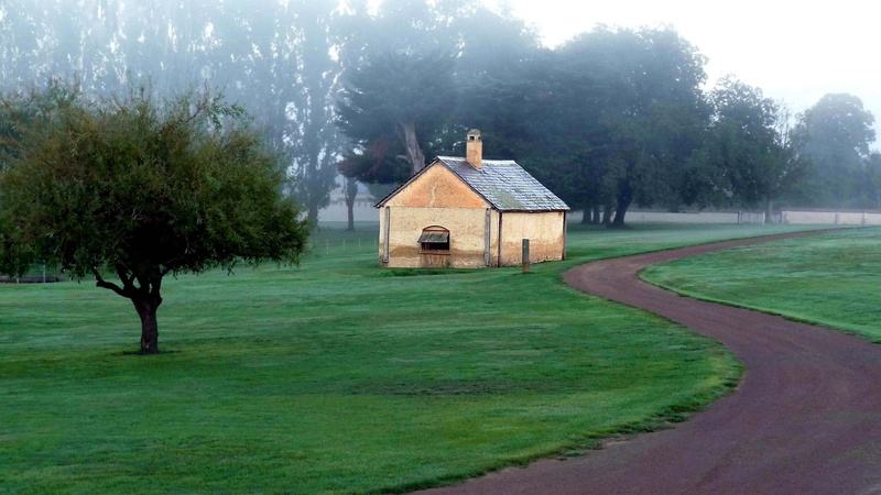 architecture And Buildings, land, tranquility, fog, 5K, grass, landscape, day, Australia, green Color, field, beauty in nature, House, Tasmania, no People