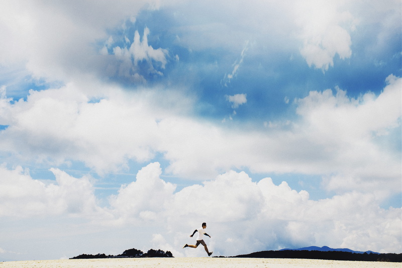 one animal, environment, sports, one person, leisure activity, man, run, people, sky, clouds, outdoors, beauty in nature, 5K, day, tiny, land, cloud - sky