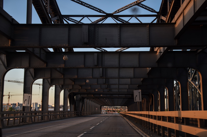 day, diminishing perspective, nature, street, outdoors, architecture, skyscraper, German, connection, photography, no people, building exterior, metal