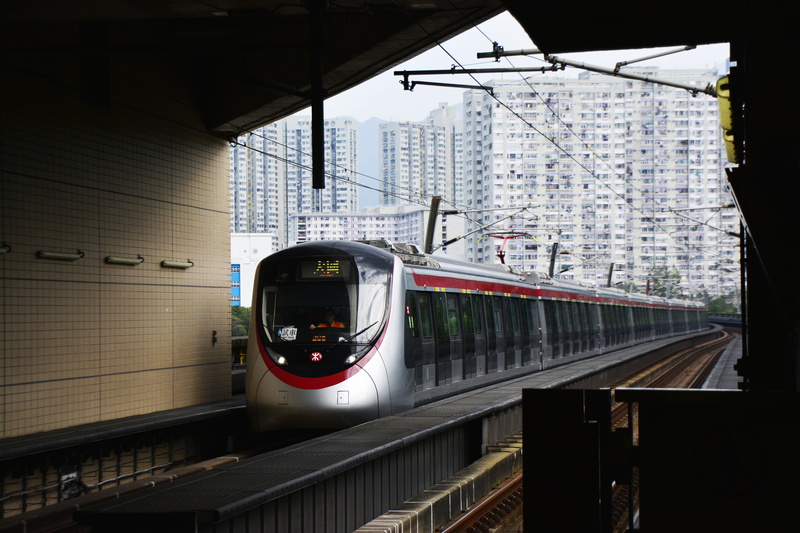 outdoors, 5K, train - vehicle, railing, building exterior, track, city, transport, china, rail transportation, hk, chinese, movement, built structure