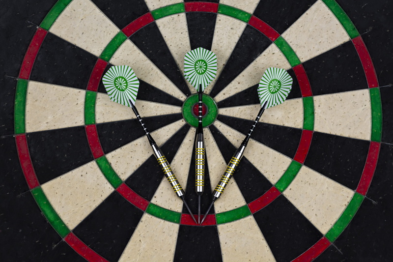 dartboard, backgrounds, high angle view, steel, precision, discipline, bulls eye, red, accuracy, world championship, meeting, bulls eye, play, disc, world cup