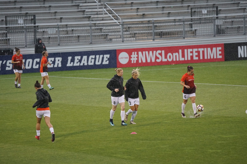 houston dash, men, 5K, meleana shim, grass, clothing, competition, stadium, athlete, sport, challenge, team sport, sportsman, healthy lifestyle, clare polkinghorne