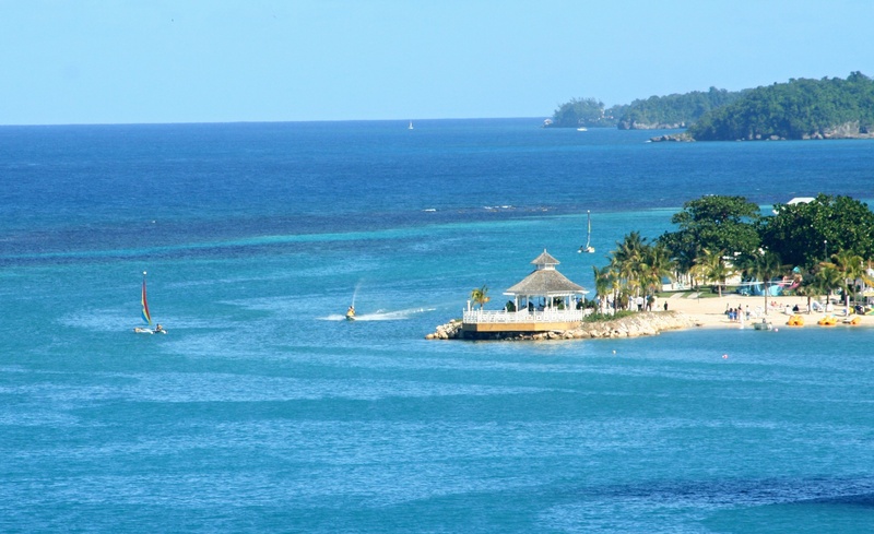 built structure, horizon over water, nature, sun, relax, daytime, beach bar, blue, forest, turquoise colored, plant, outdoors, nautical Vessel, beauty in nature