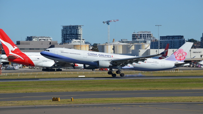 China Airways, flying, building exterior, business, transportation, Airbus, nature, 1080P, Aircraft, Airbus A330, day, navy, Vehicle, Passenger Plane