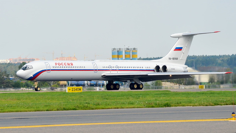 landing - touching down, The airline, Ilyushin, mode of transportation, travel, grass, transportation, no people, WFP, airport runway, nature, outdoors