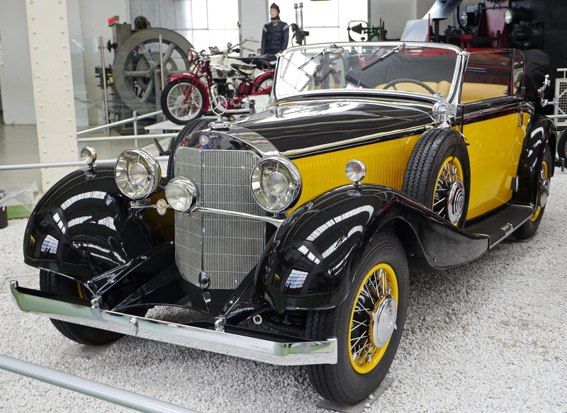 pre-war car, mode of transportation, cooler, classic, 4K, technology museum, spoke wheels, museum, yellow, mercedes benz, exhibition, type 200, bi color