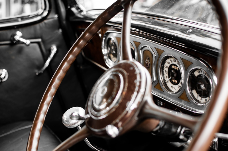 newly restored, steering wheel, wheel, Auto, wood steering wheel, luxury car, old, indoors, expensive, motor vehicle, limousine, day, luxury, shiny, vehicle interior