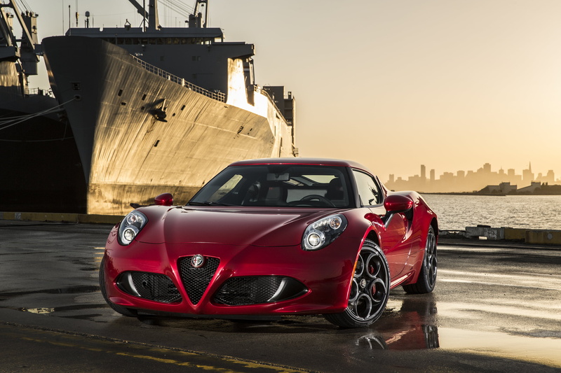 luxury, red, outdoors, alfa romeo, technology, c, architecture, 2015, reflection, speed, 4c, alfa, 2K, supercar, wheel, modern, real people, sunlight