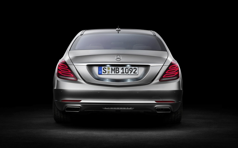 land vehicle, mode of transportation, transportation, number, toy, S-class, text, studio shot, western script, technology, Mercedes-Benz, Mercedes S, no people