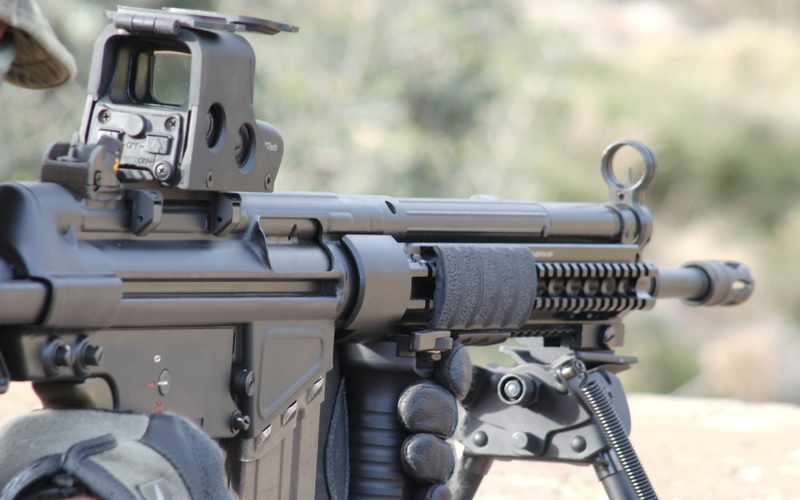 caliber 7, automatic rifle HK G3, store the box 20 Pat, 2K, shooter, protection Kevlar gloves, G3, reflex sight, bokeh, 62 mm, ammunition equipment
