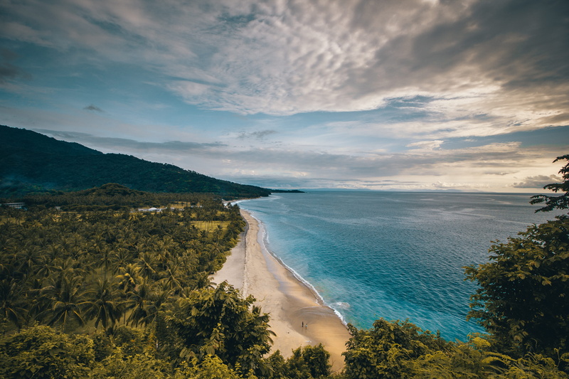 sky, high angle view, waves, summer, no people, drone shot, island, sport, travel, 5K, tree, seascape, outdoors, cloudy sky, aerial shot, beach, water