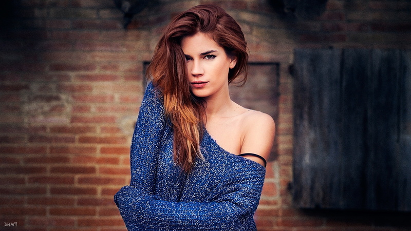 model, women, looking at viewer, bare shoulders, face, long hair, sweater, redhead, portrait, wavy hair, 1080P, David Mas