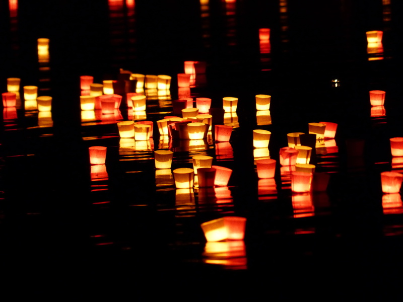 lights, pile, love, body, in a row, atmosphere, orange, close-up, building, long exposure, evening, 4K, candles, lighting equipment, floating candles