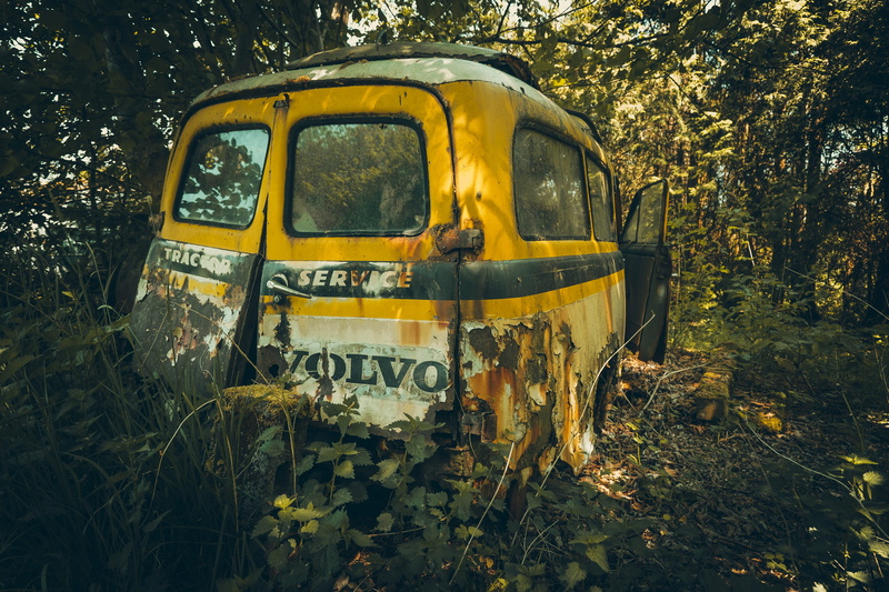 motor vehicle, old, nature, amazing, no people, lost, obsolete, fuji, offroad, school bus, yellow, plant, bus, taxi, green, mode of transportation, train