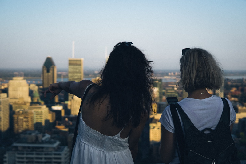 girl, cityscape, people, brune, looking at view, 4K, built structure, los angeles, long hair, hairstyle, nyc, hair, toronto, women, blur, building, blonde