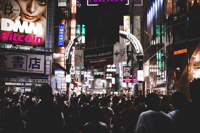 tourist, travel Destinations, large Group Of People, nightlife, light, men, busy, urban Scene, hong Kong, lighting Equipment, urban, store, 5K, advertisement