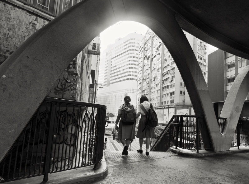 women, adult, railing, building, rear view, togetherness, lifestyles, group of people, real people, bridge, hong kong, city, full length, citylife, people