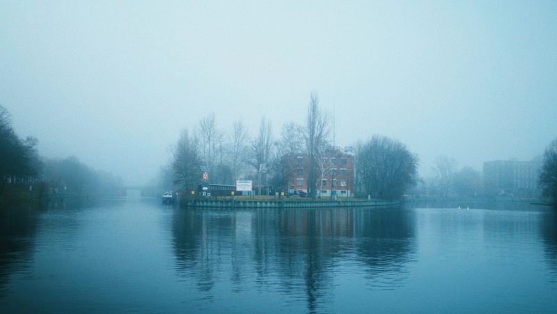 building exterior, berlin, tranquility, reflection, 5K, waterfront, gh4, built structure, winter, lake, passenger craft, gh5, fog, architecture, no people