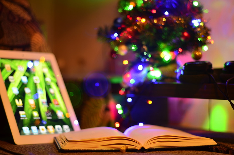 no people, 4K, close-up, Christmas, book, night, iPad, focus on foreground, decoration, selective focus, publication, depth of field, books, table, christmas tree