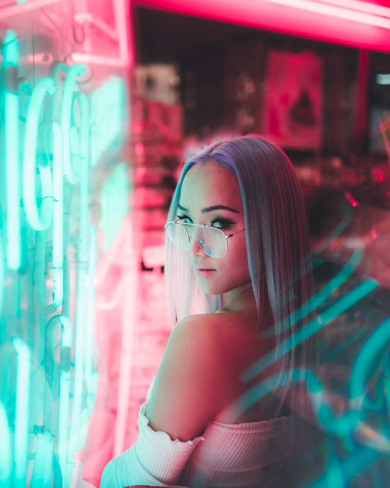 dyed hair, neon, portrait, women, depth of field, neon lights, looking at viewer, 720P, sunglasses, portrait display, model, bokeh, bare shoulders