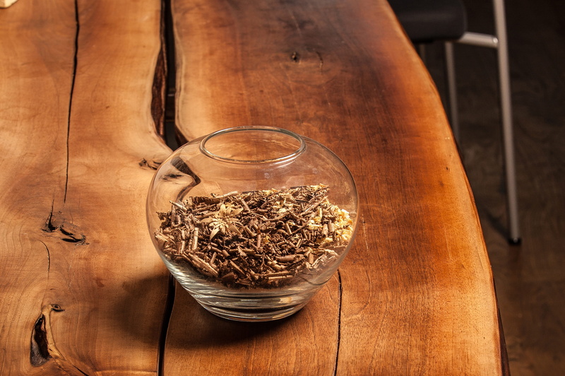 traditionally, ground, healthy eating, herb, bowl, dried food, decoration, table top, art, plant, table, container, solid wood, woods, real wood, oak, no people