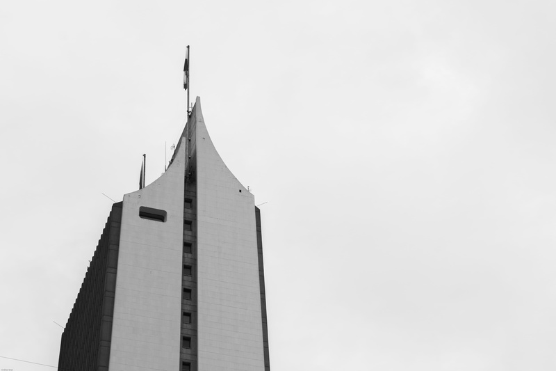steeple, sky, built structure, outdoors, urban, spire, building exterior, copy space, monochromatic, clear sky, low angle view, colombia, tower, building