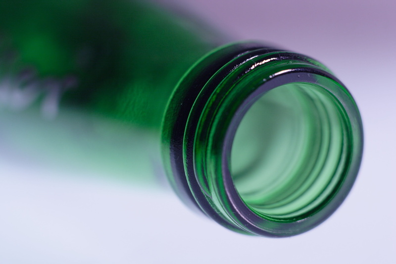 geometric shape, depth of field, beverage, glass, backlit, focus on foreground, spiral, lightbox, appletiser, green color, curve, shape, circle, glass - material