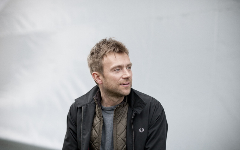 wallp, portrait, leather jacket, adult, albarn, jacket, gorillaz, mid adult men, casual clothing, gray, beard, 2K, musician, front view, clothing, looking