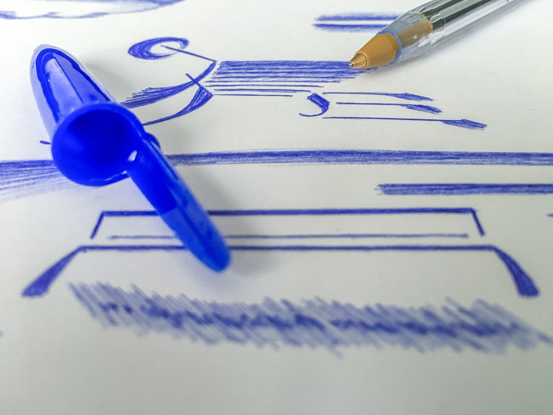 stylo, pencil, equipment, boligrafo, fed-up in a meeting, indoors, office, plastico, 4K, fountain pen, handwriting, glasses, art, table, creatividad, plastique