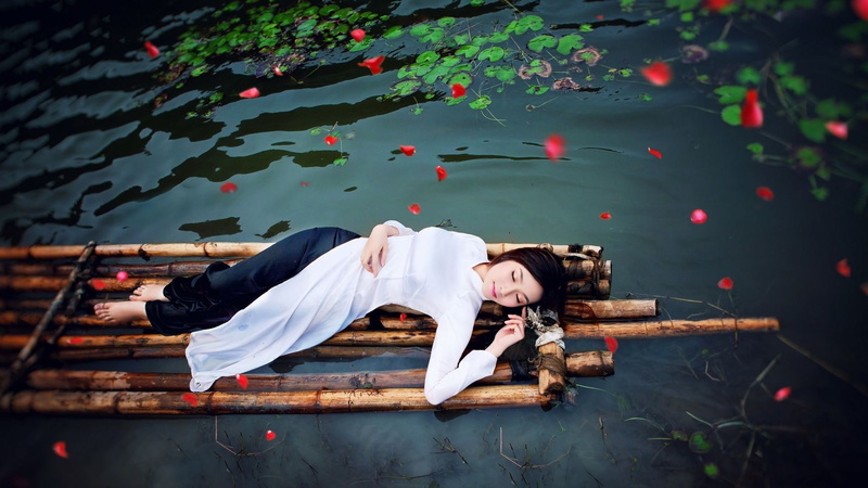 water, Asian, 1080P, nature, raft, bamboo, women outdoors, long hair, model, flower petals, closed eyes, lying on back, brunette, barefoot, women
