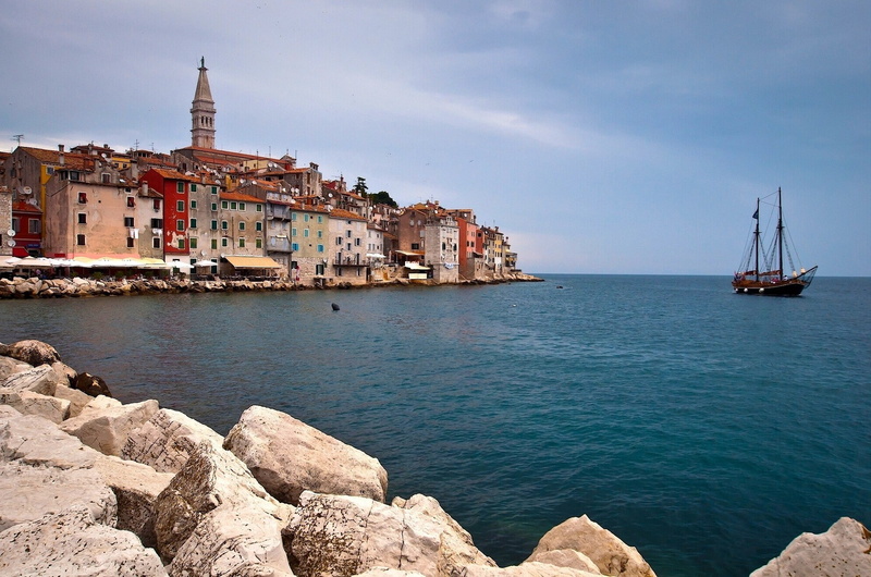 Croatia, Rovinj, rock, Coast, Old Building, 1080P, clouds, sea, building, church, Cityscape, architecture, Sailing Ship