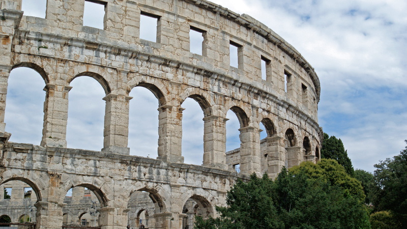 travel destinations, plant, ruined, cloud - sky, built structure, archaeology, arena, sky, the past, culture, day, ancient history, tourism, arched, no people