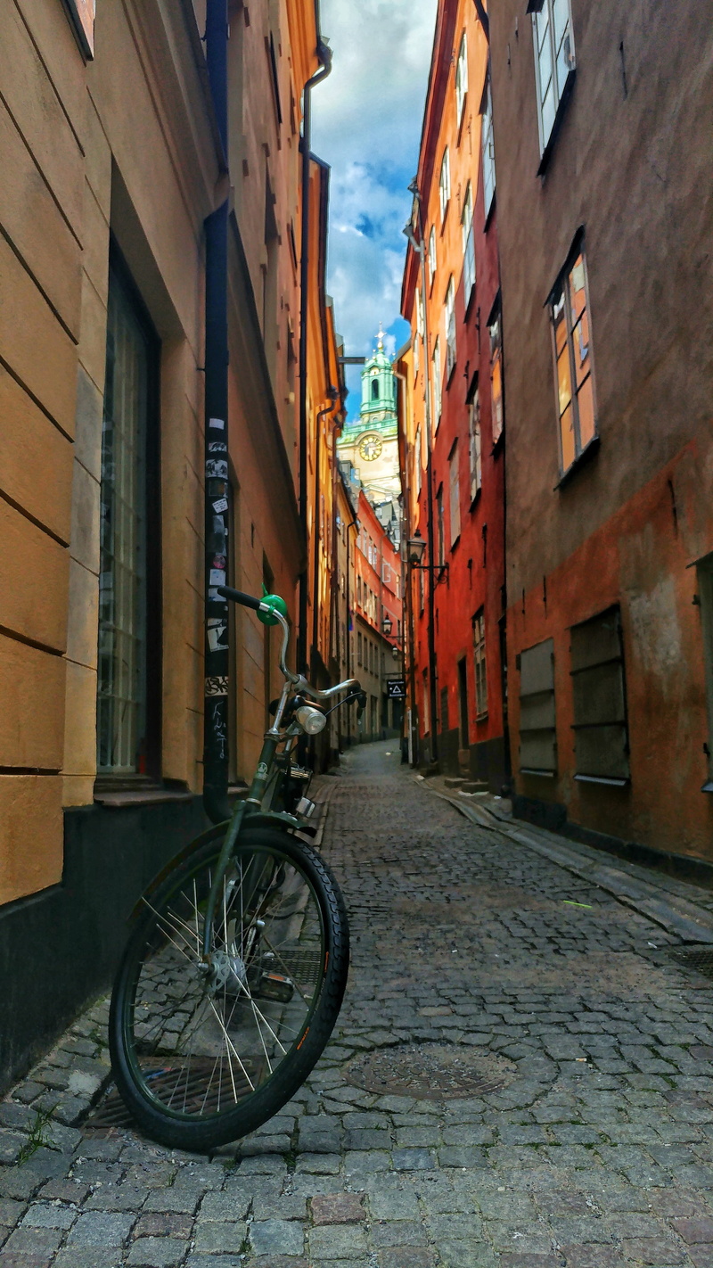 mode of transportation, sweden, stationary, bicycle, 5K, parking, residential district, no people, Gamla Stan, footpath, outdoors, architecture, city