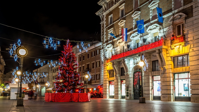 Croatia, 2017, Christmas, garland, night, lights, tree, area, River, decoration, 4K, New Year, Rijeka, Houses