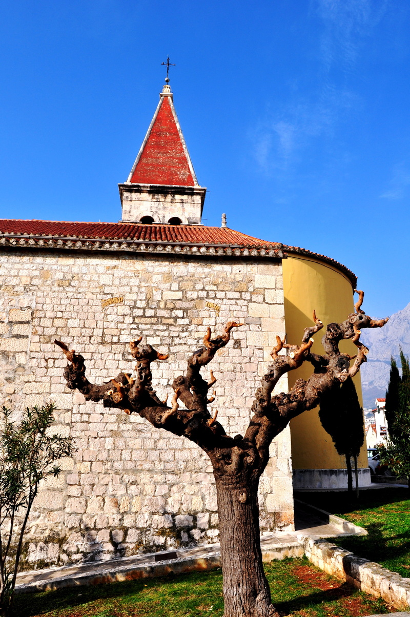 europe, building, religion, building exterior, clear sky, plant, croatia, christian, the past, built structure, spirituality, outdoors, wall, nature, tower