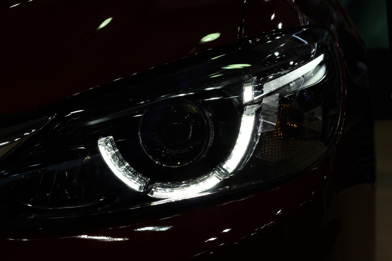 high angle view, power, indoors, shiny, 5K, auto show zagreb 2018, motor vehicle, reflection, glass - material, public show, luxury, no people, mazda 6