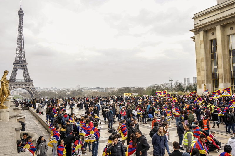 architecture, tourism, tower, france, people, adult, large group of people, festival, sky, crowd, city, 2K, travel destinations, military uniform, building