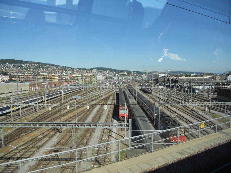public transportation, day, train, train - vehicle, railroad Track, connection, track, rail traffic, zurich main station, zurich hb, 4K, architecture