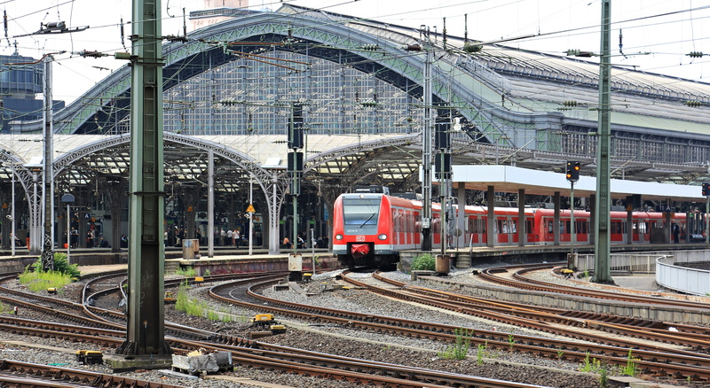departure, railroad track, vault, railroad car, shunting yard, steel, catenary, passenger train, 5K, rail traffic, outdoors, railroad station, no people