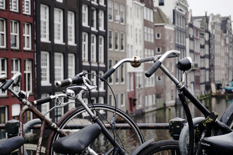 day, building exterior, built structure, focus on foreground, brown, transportation, street, land vehicle, Amsterdam, 5K, handlebar, mode of Transport