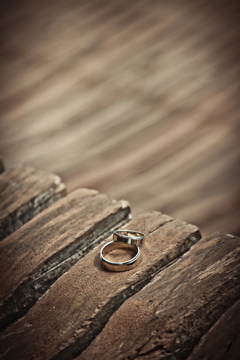 old-fashioned, jewelry, emotion, personal accessory, no people, a new way of life, total, wedding ring, close-up, 4K, wood - Material, positive emotion