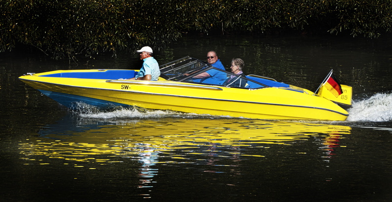 leisure activity, speedboat, boating, transportation, lake, life jacket, leisure, son, nature, adult, family, 4K, river, nautical vessel, powerboat, males