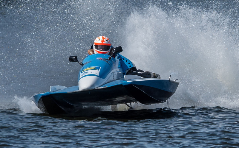 transportation, motorsport, racing boat, motor boat race, one person, motion, person, summer, clothing, watercraft, 2K, nautical vessel, spraying, sport
