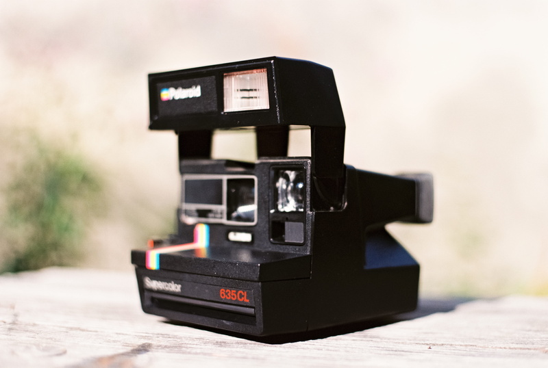 analog, focus on foreground, electrical equipment, instant, supercolor, single object, old, electronics industry, 4K, 635cl, camera, polaroid, equipment