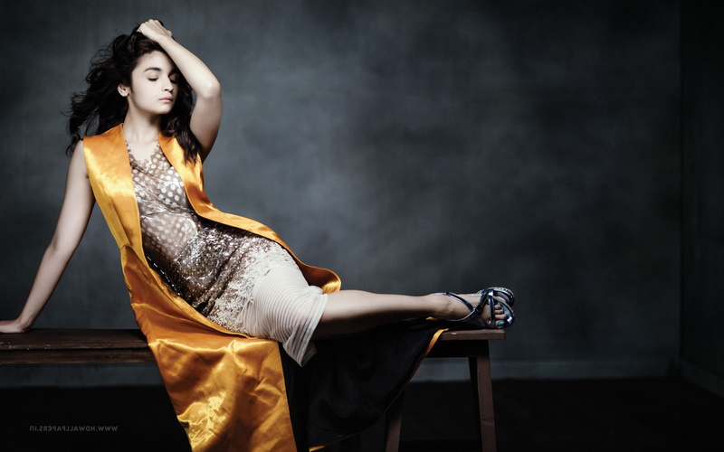 dress, glamour, 2K, young women, indoors, alia bhatt, hairstyle, high society, fashion, black background, adult, stage, luxury, beautiful woman, girls